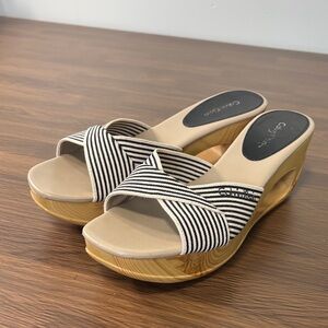 Calvin Klein Women's Wedge Sandals - Black‎ and Cream Sz 8.5